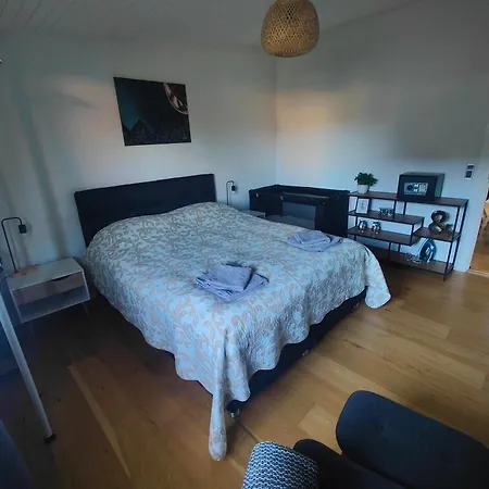 Felicia's Apartament Hovborg